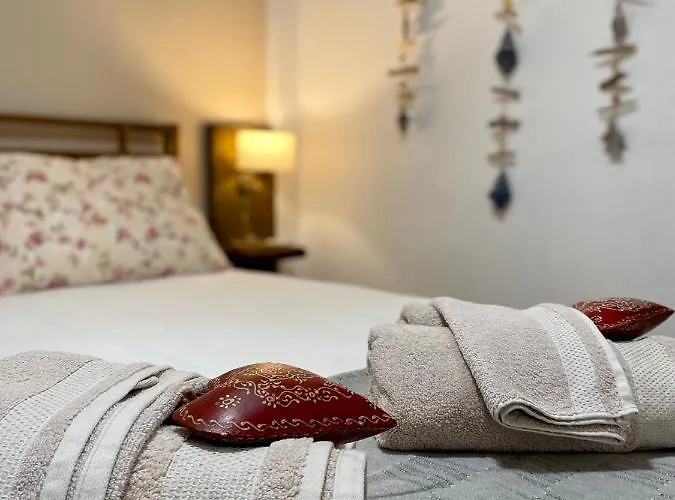 Marietta's Cozy By The Sea *