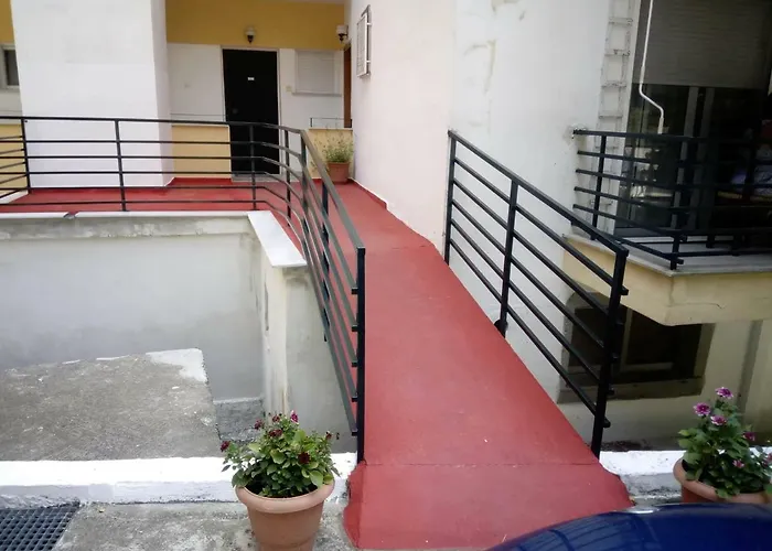 Marietta's Cozy By The Sea Holiday home