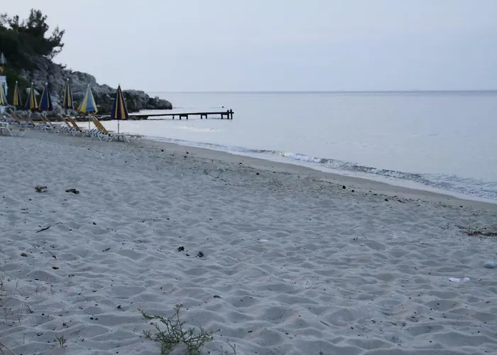 Marietta's Cozy By The Sea Holiday home *